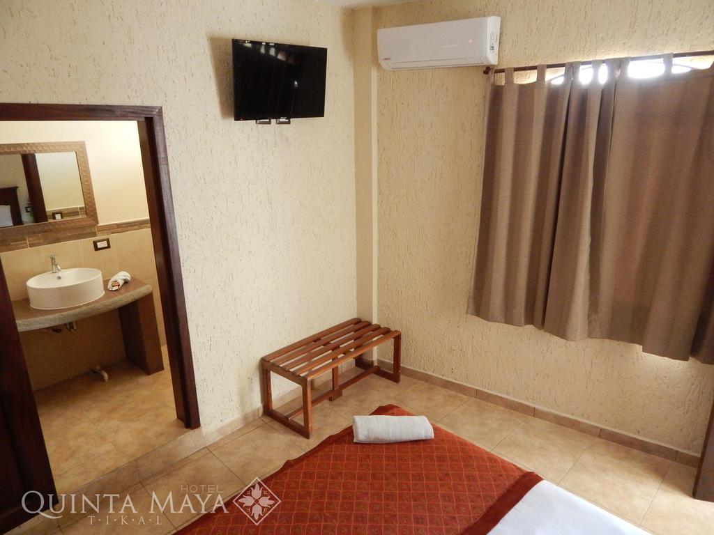 Hotel Quinta Maya Flores Bagian luar foto